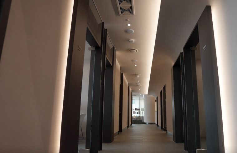Liol Clinic interior photo 2