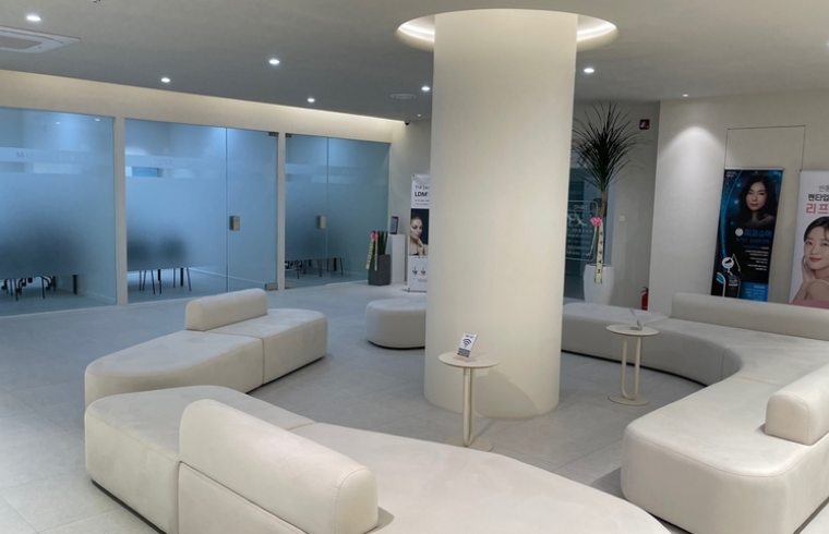 Muse Clinic interior photo 3