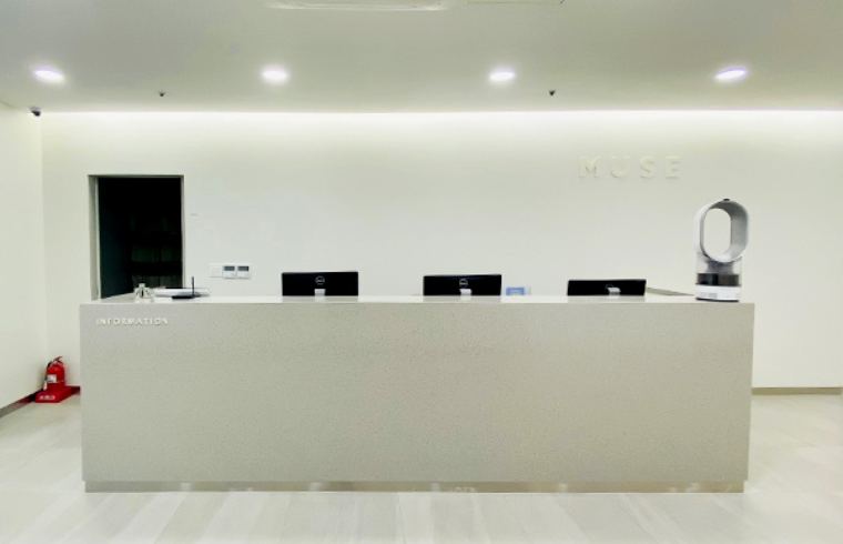 Muse Clinic interior photo 4