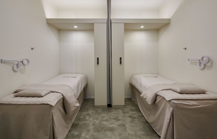 Baid Clinic interior photo 4