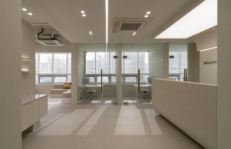 Velo Clinic interior photo 2