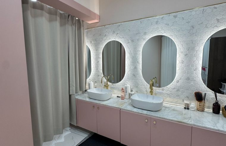 Shine U Clinic interior photo 5
