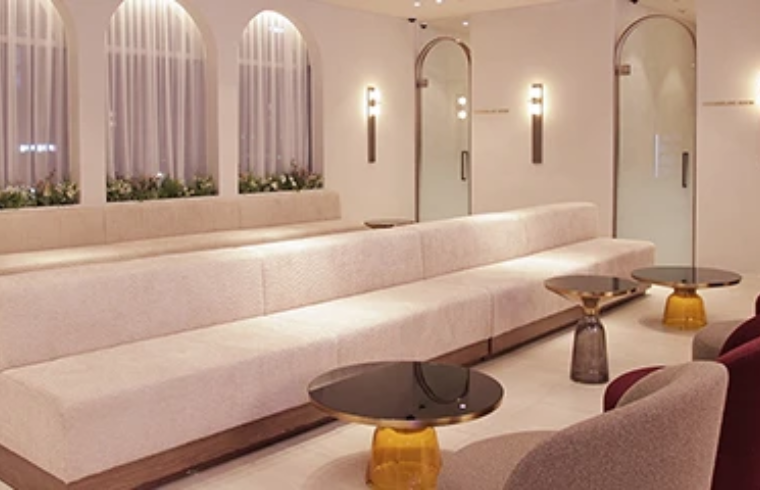 Abijou Clinic interior photo 4