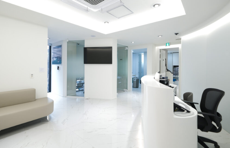 OL Clinic interior photo 1