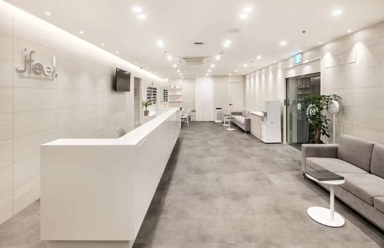 Jfeel Clinic interior photo 1