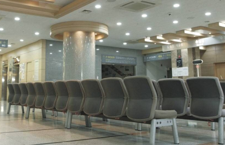 GNG Hospital interior photo 5