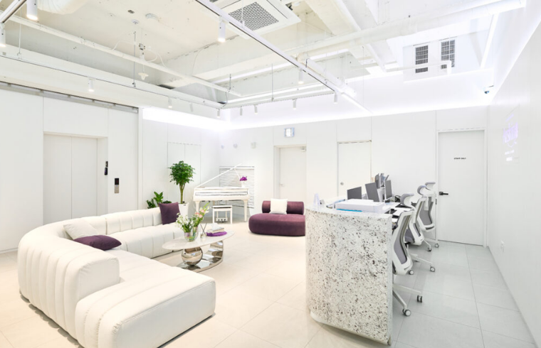 Arskin Clinic interior photo 5